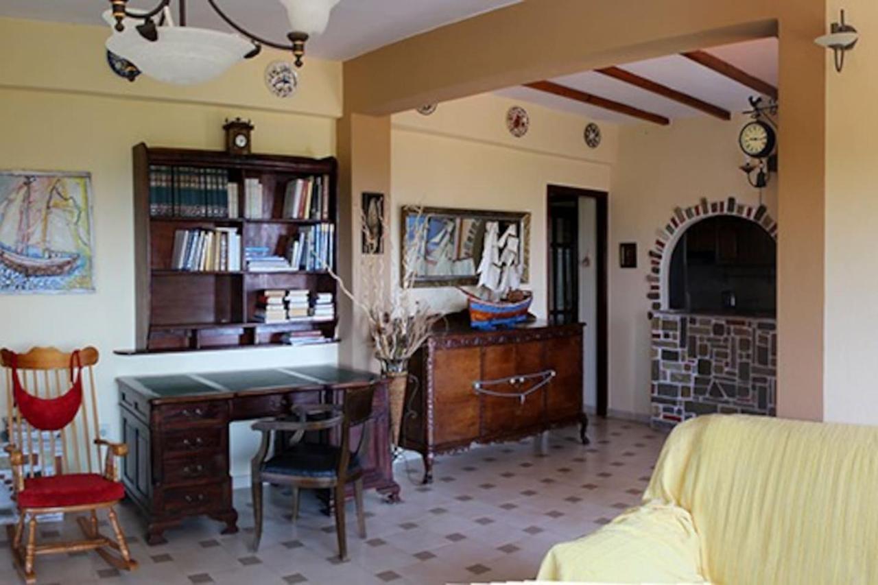 House With View Villa Агия Параскеви Екстериор снимка