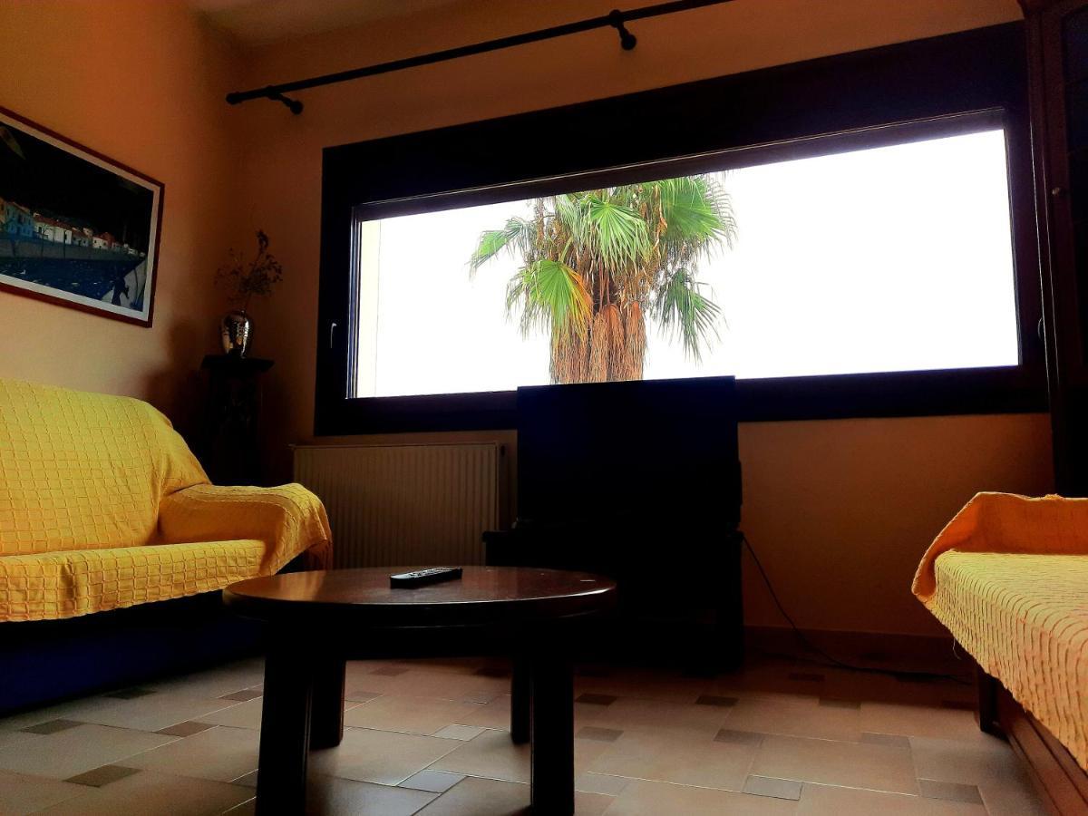 House With View Villa Агия Параскеви Екстериор снимка